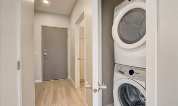 In-unit washer/dryer